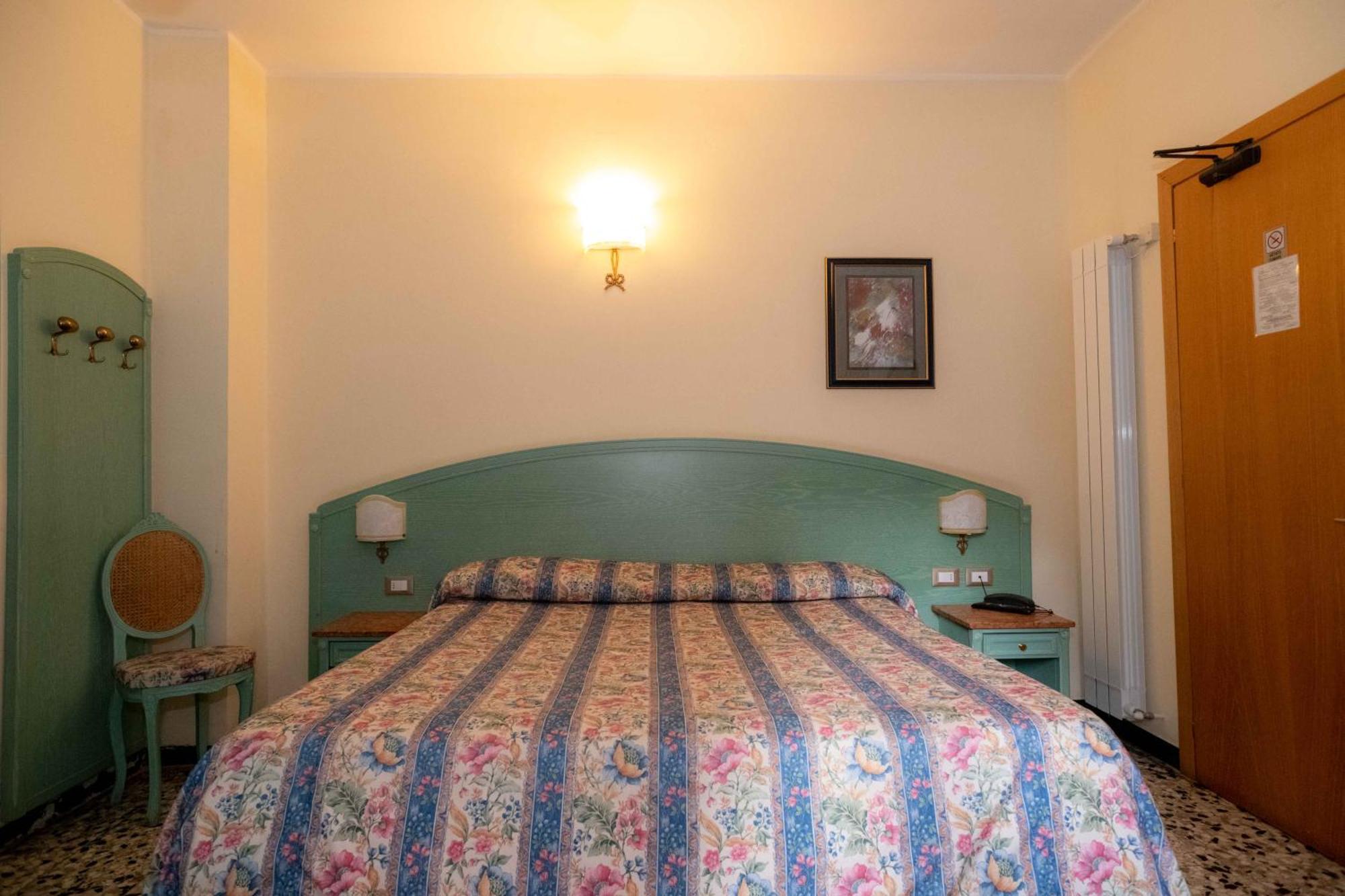Hotel Magnolia Albenga Esterno foto